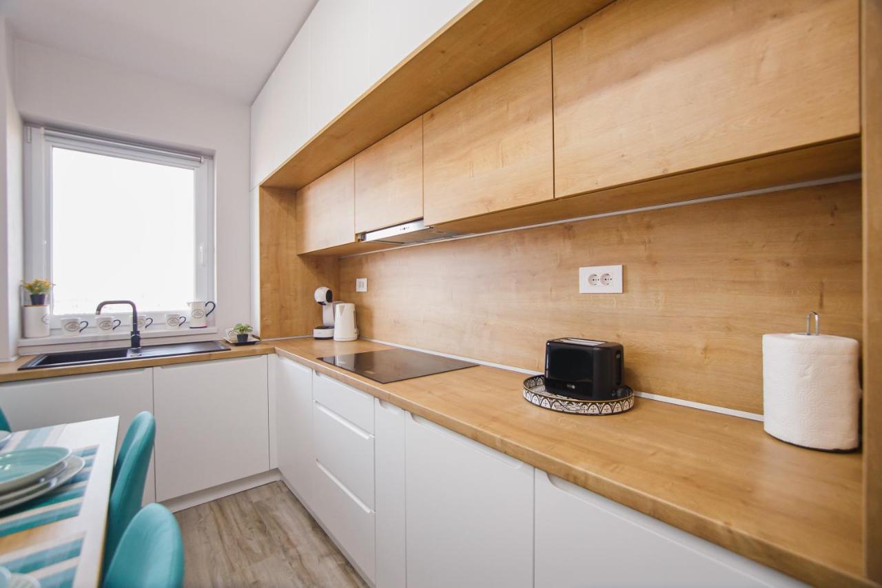 Appartement Creamy Wood Haven à Oradea Extérieur photo