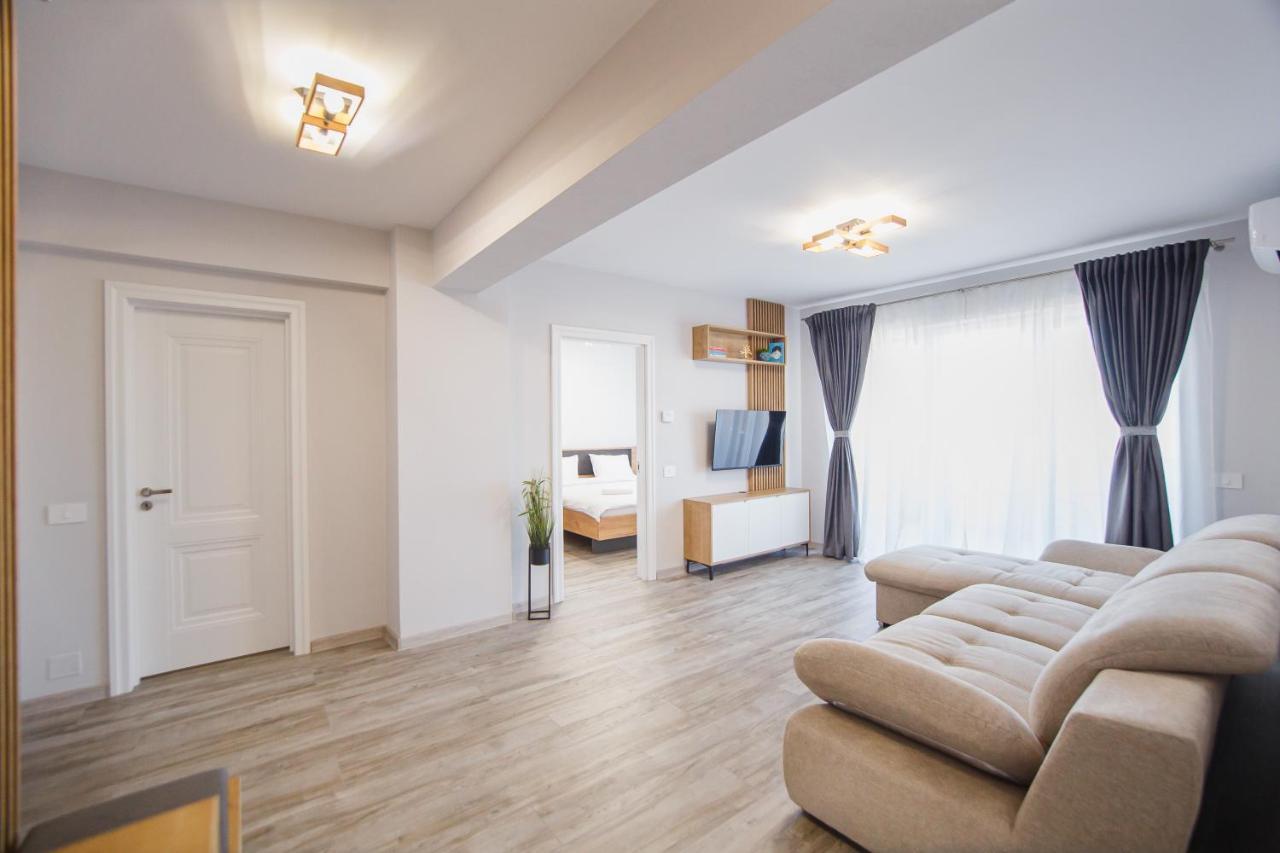 Appartement Creamy Wood Haven à Oradea Extérieur photo